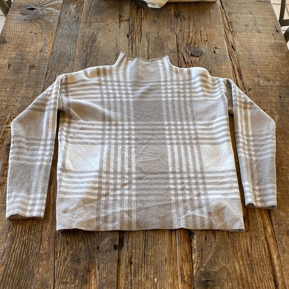 Max Studio mock neck top